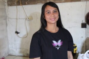 Anggota Pengawas-Eni Arianti